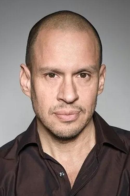 Porträt von Jonathan Sagall