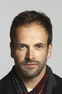 Porträt von Jonny Lee Miller