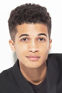 Porträt von Jordan Fisher