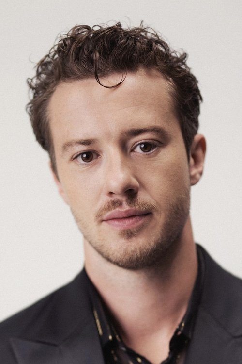 Porträt von Joseph Quinn