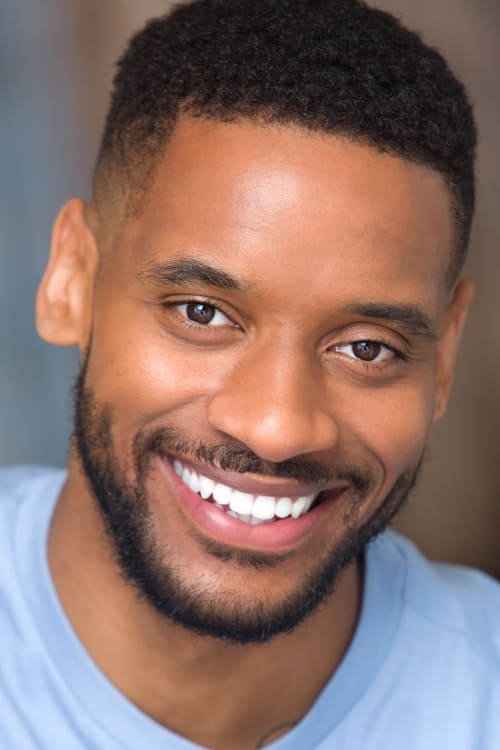 Porträt von Joshua Adeyeye