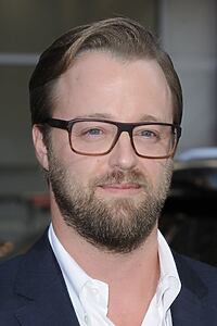 Porträt von Joshua Leonard