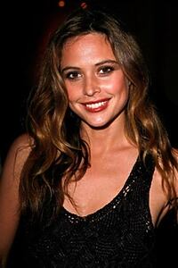 Porträt von Josie Maran