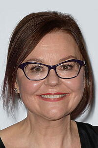 Porträt von Julie Baines
