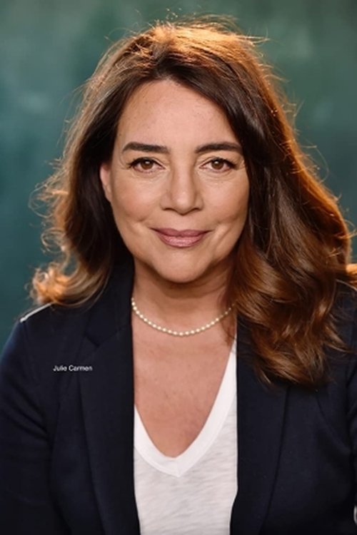Porträt von Julie Carmen