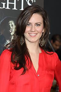 Porträt von Katie Featherston
