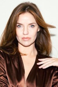 Porträt von Kelli Garner