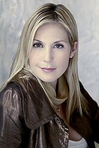 Porträt von Kelly Rutherford
