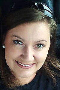 Porträt von Kimberly Helms Stewart