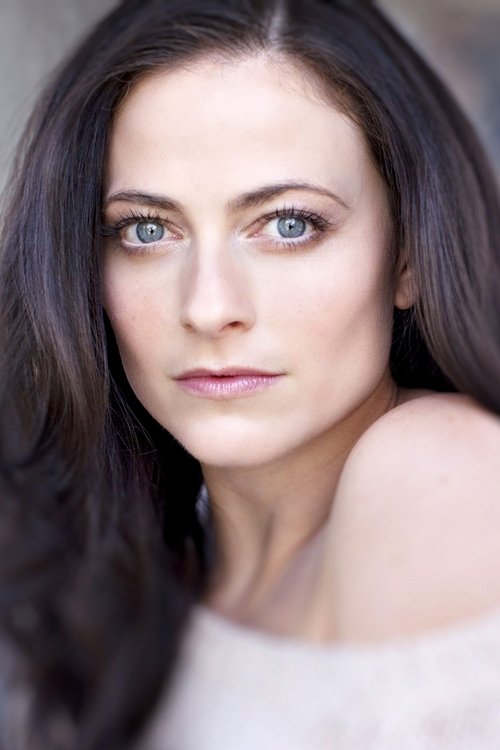 Porträt von Lara Pulver