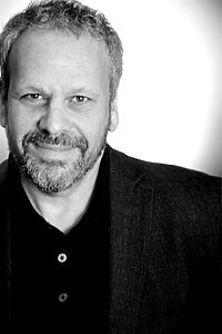 Porträt von Larry Weinstein