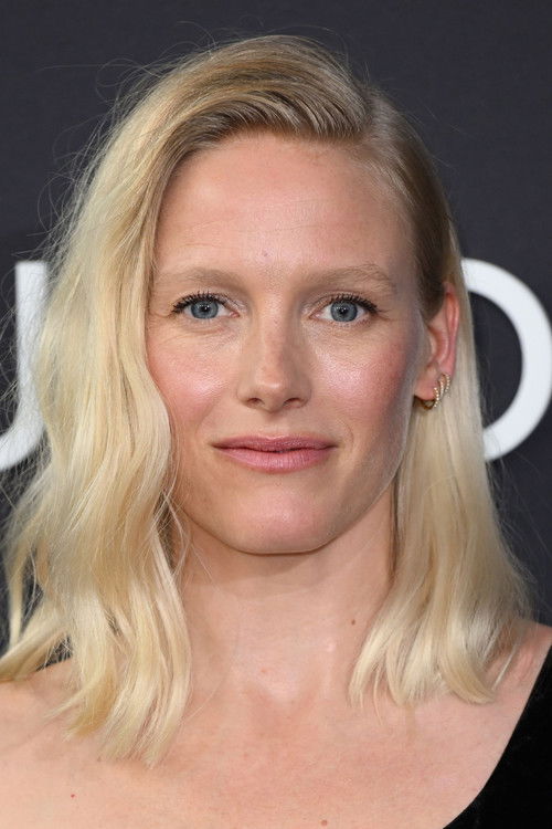 Porträt von Laura Birn