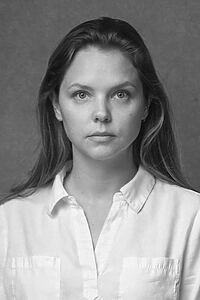 Porträt von Laura Stoltz