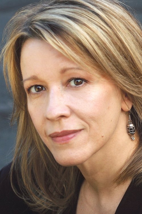Porträt von Linda Emond