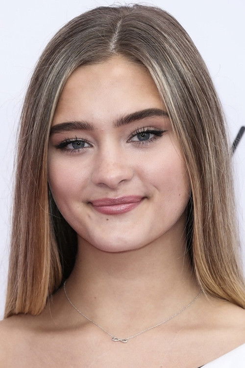Porträt von Lizzy Greene