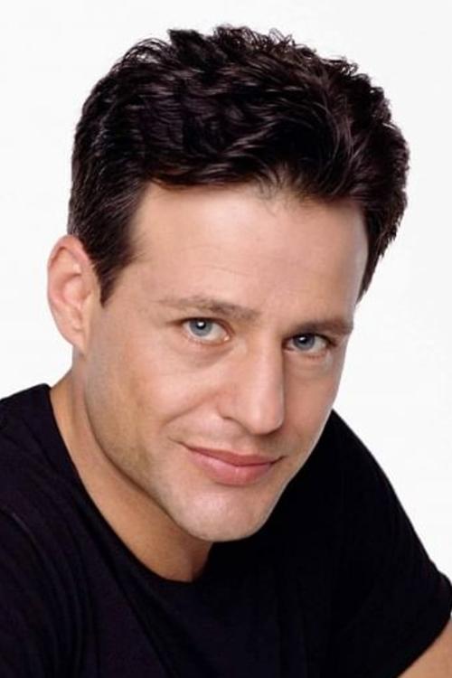 Porträt von Louis Mandylor