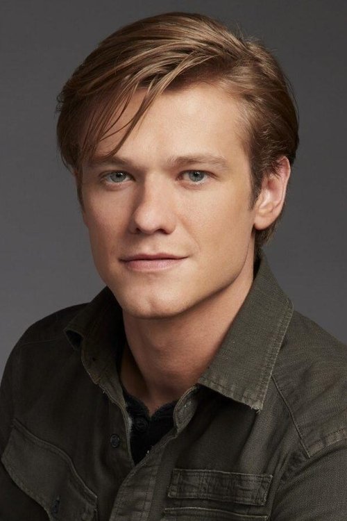 Porträt von Lucas Till
