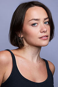Porträt von Lucy Loken