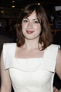 Porträt von Lucy Prebble