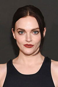 Porträt von Madeline Brewer