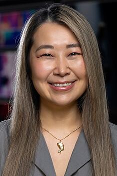 Porträt von Maggie Kang