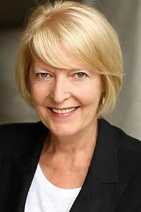 Porträt von Maggie Ollerenshaw