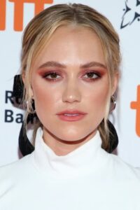Porträt von Maika Monroe