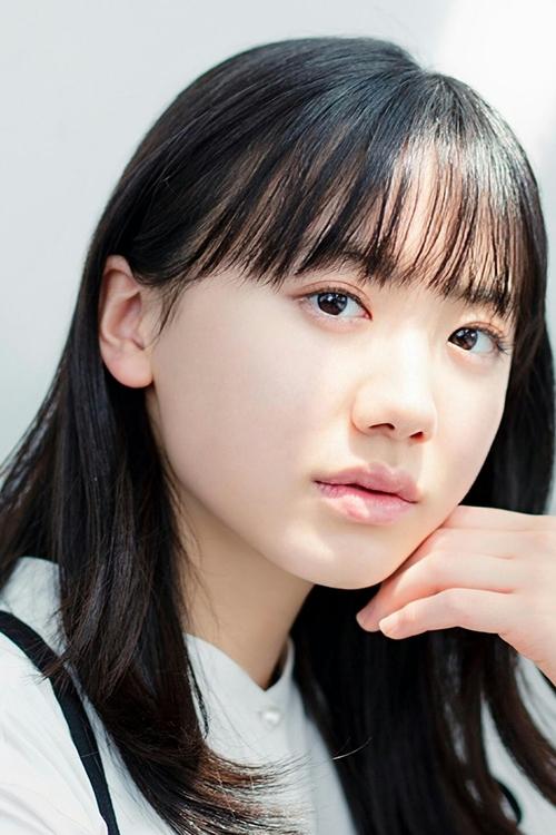 Porträt von Mana Ashida