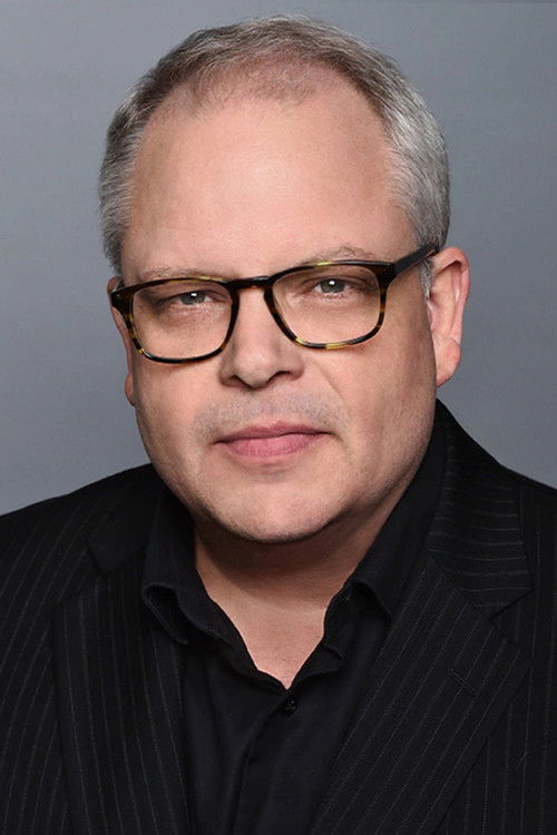 Porträt von Manny Coto