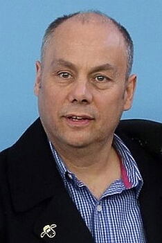 Porträt von Mark Burton