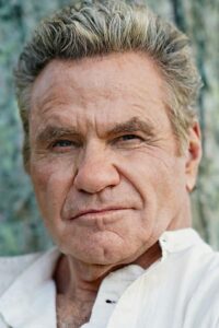 Porträt von Martin Kove
