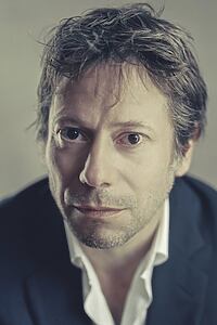 Porträt von Mathieu Amalric