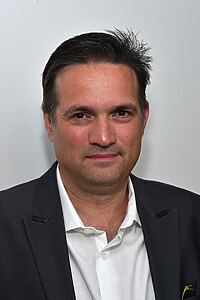 Porträt von Matthew Barry