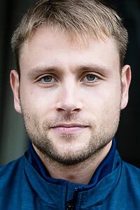 Porträt von Max Riemelt