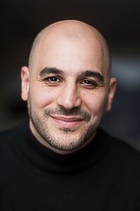 Porträt von Mehdi Djaadi