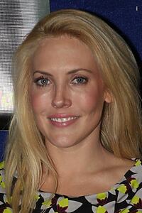Porträt von Mercedes McNab