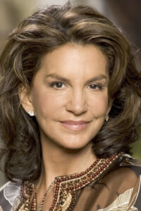 Porträt von Mercedes Ruehl