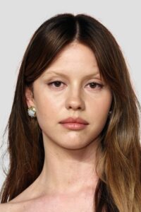 Porträt von Mia Goth