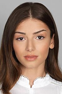 Porträt von Mimi Keene