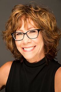 Porträt von Mindy Sterling