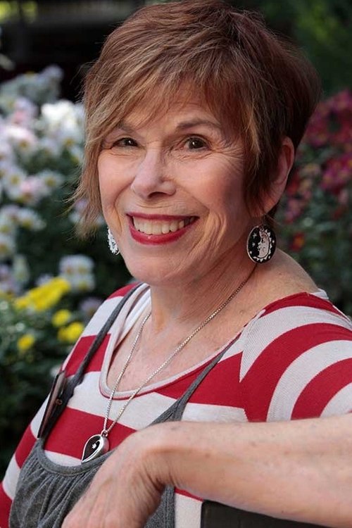 Porträt von Mona Marshall