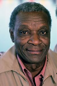Porträt von Moses Gunn