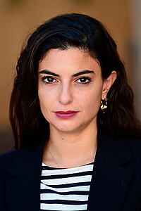 Porträt von Mounia Akl