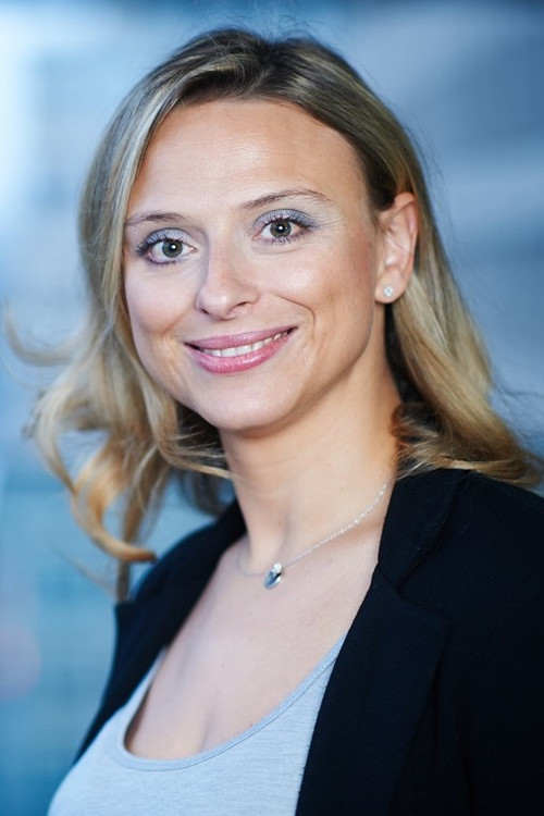 Porträt von Nadia Khamlichi