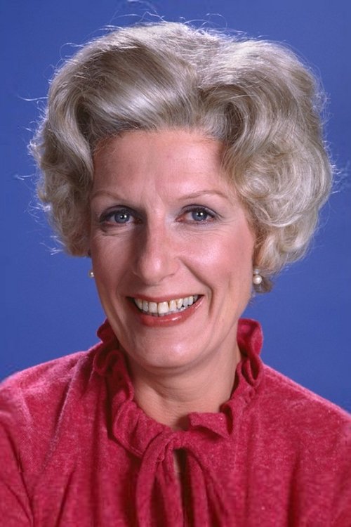 Porträt von Nancy Marchand