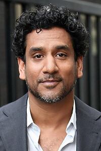Porträt von Naveen Andrews