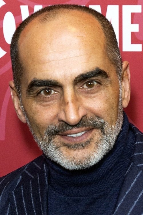 Porträt von Navid Negahban