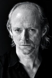 Porträt von Ned Dennehy