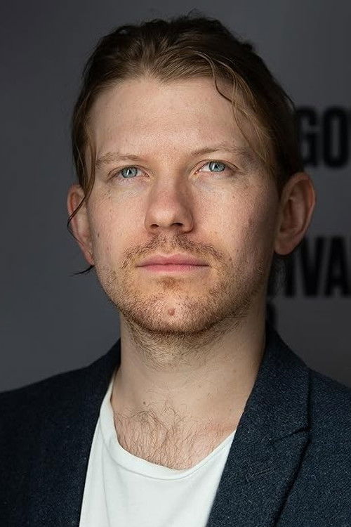Porträt von Nick Rowland