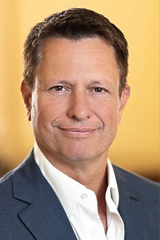 Porträt von Nick Van Dyk